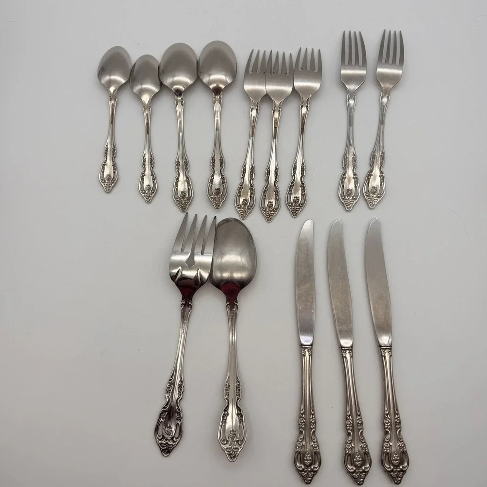 Oneida Community Brahms Stainless Flatware 14 Piece Set Floral Pierced Handle